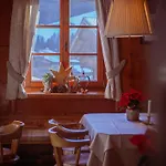 Zur Post Szálloda 3*