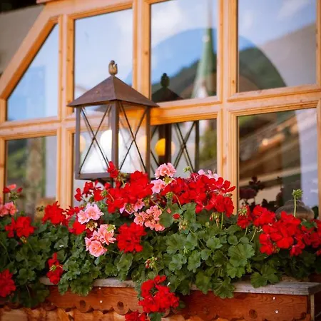 Zur Post מלון 3*