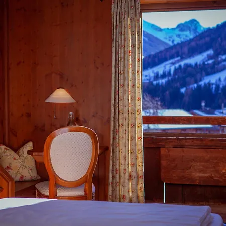 Zur Post Hotel 3*