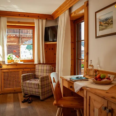 Zur Post Hotel 3*